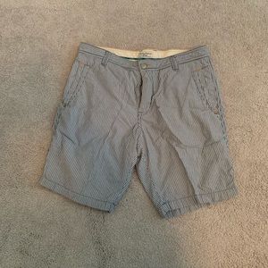 Tommy Bahama Jeans, Blue and White Striped Short